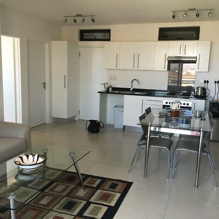 City Junction Apartment Windhoek Bagian luar foto