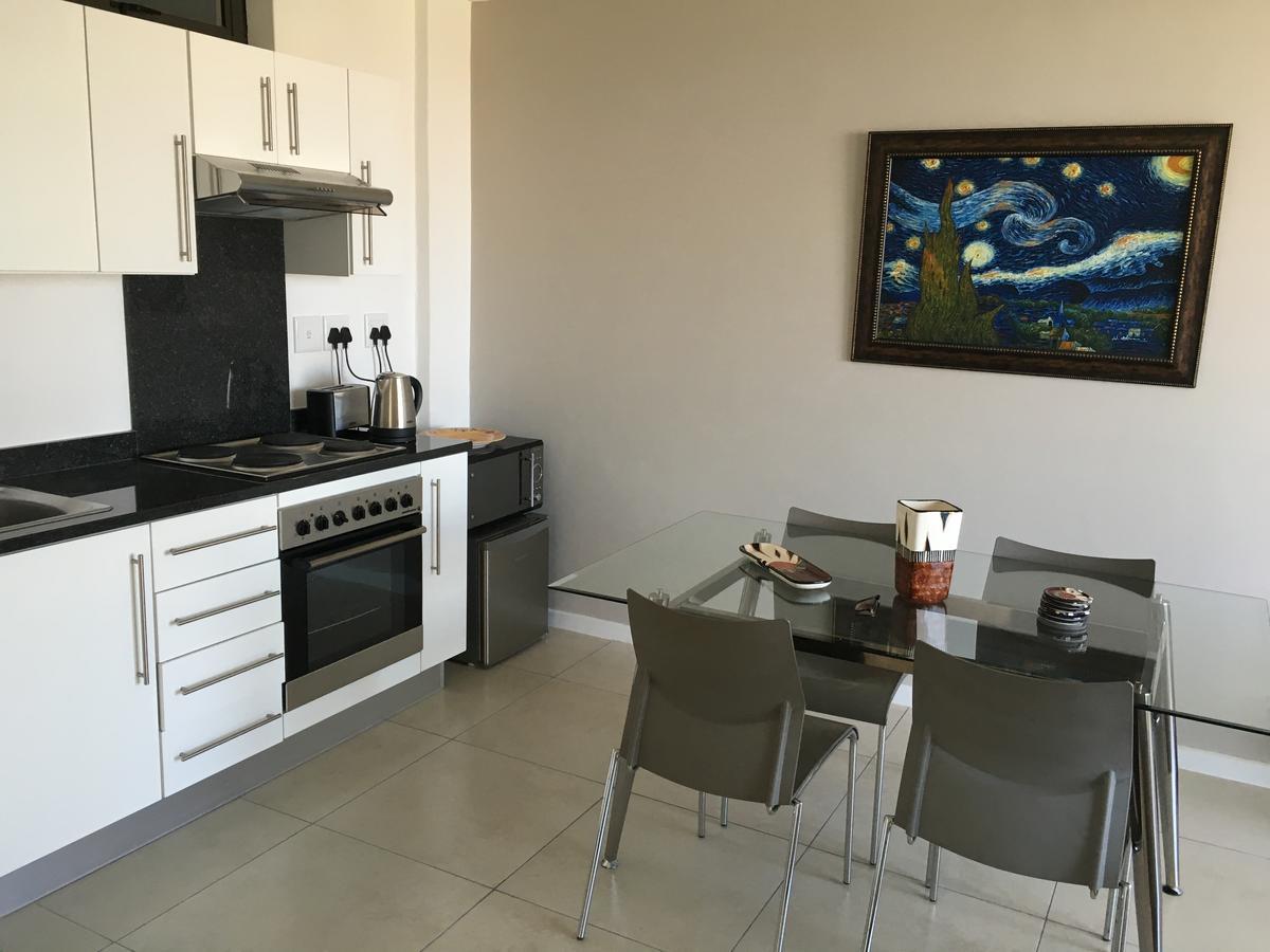 City Junction Apartment Windhoek Bagian luar foto